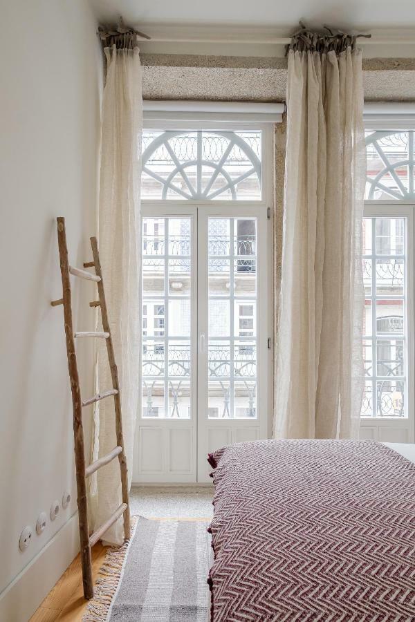 Boutique Rentals-flores Plaza In Historical Center Apartamento Oporto